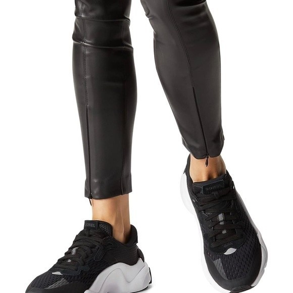 Women's Sorel Kinetic RNEGD Lace Black Shoes sz 12 - Picture 5 of 7